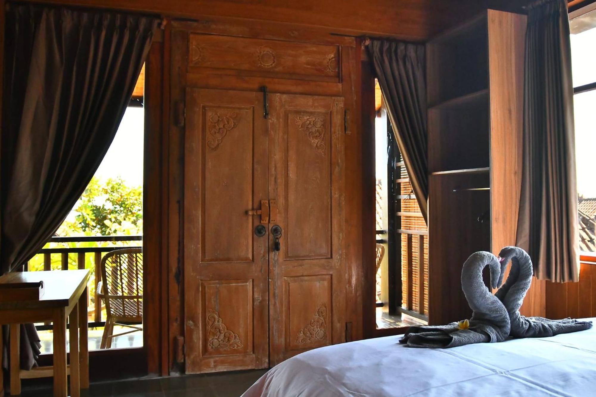 Putra'Lebah Amed Guest House Extérieur photo