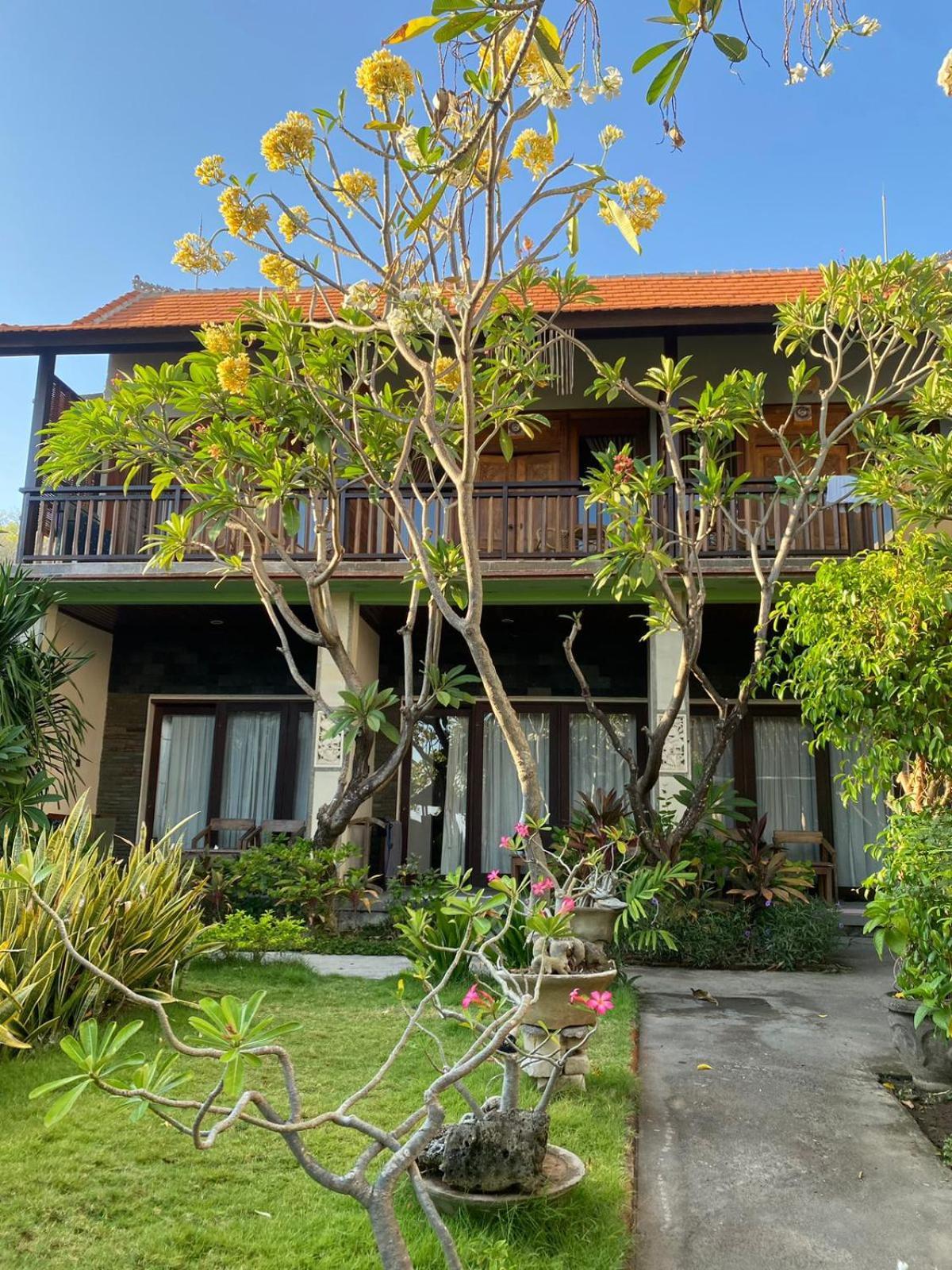 Putra'Lebah Amed Guest House Extérieur photo