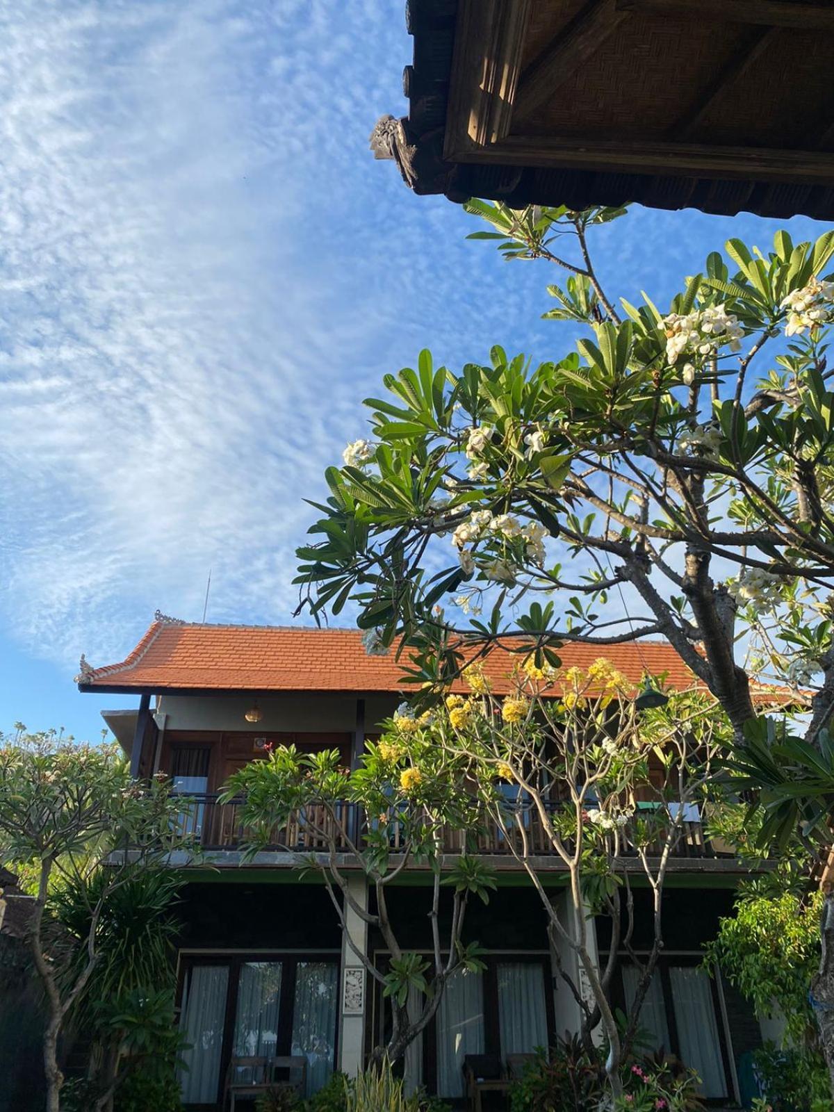 Putra'Lebah Amed Guest House Extérieur photo